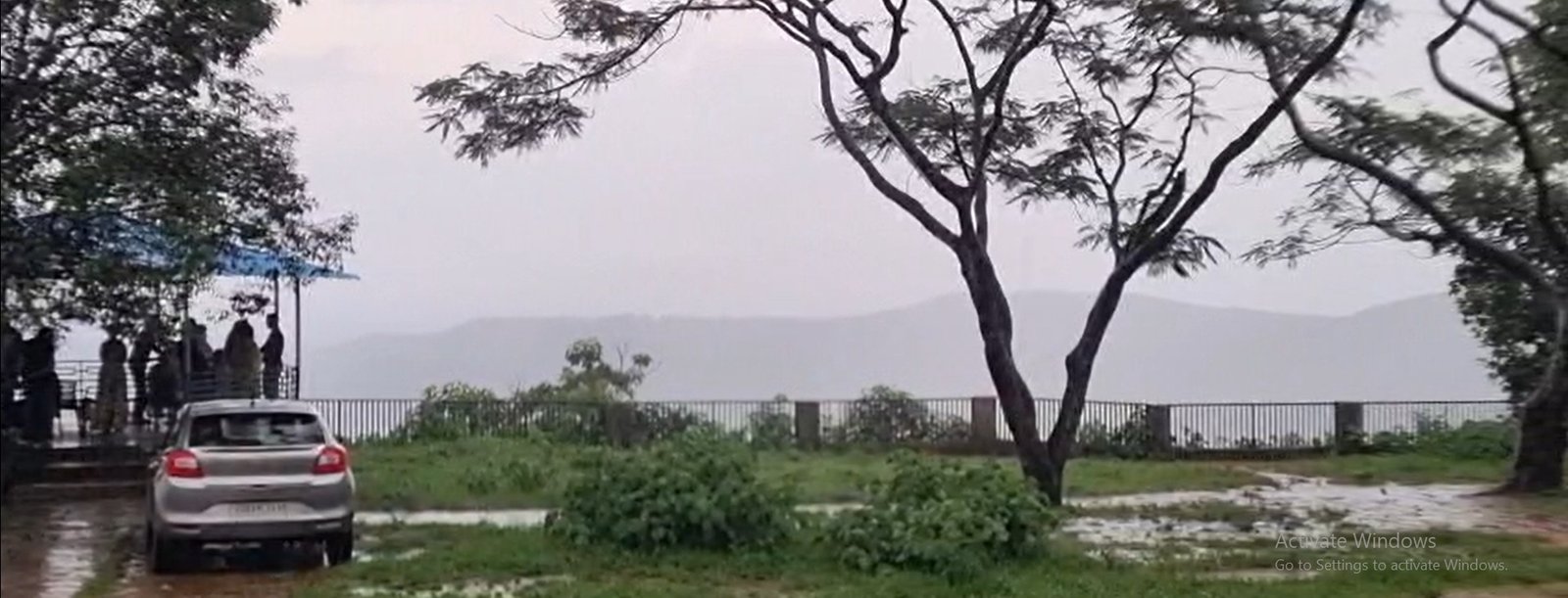 मेहता पॉइंट की बदहाल व्यवस्था पर उठे सवाल, पर्यटकों से शुल्क वसूली के बीच सुविधाएं नदारद !
