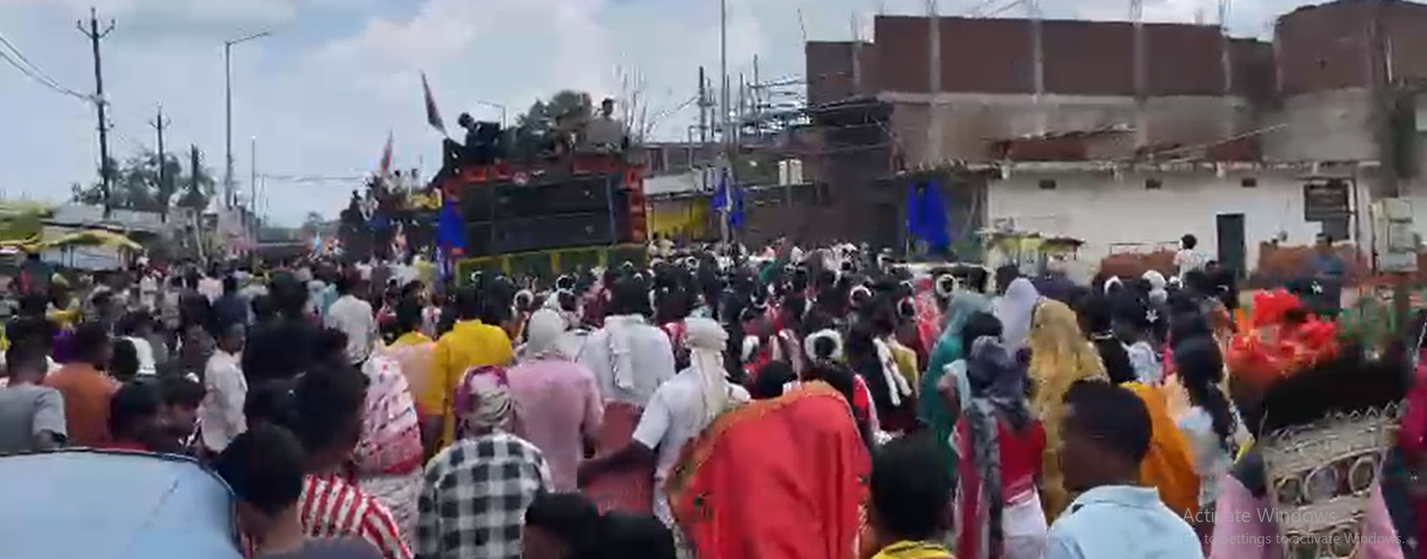 विश्व आदिवासी दिवस पर सरगुजा में दिखी आदिवासी एकता की ताकत, रैली में उमड़ा जनसैलाब !